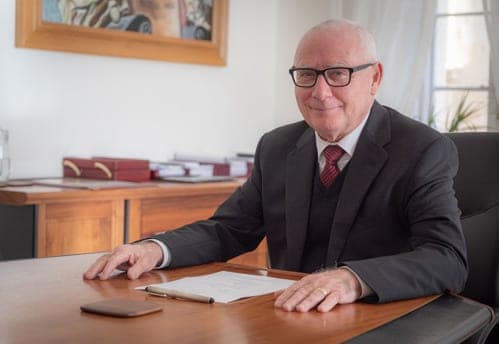 Ombudsman warns public bodies cannot ignore recommendations; calls for select committee